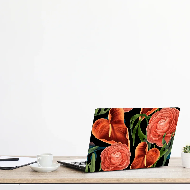 Naklejka na laptopa intensywny koralowy wzór kwiatowy na czarnym tle