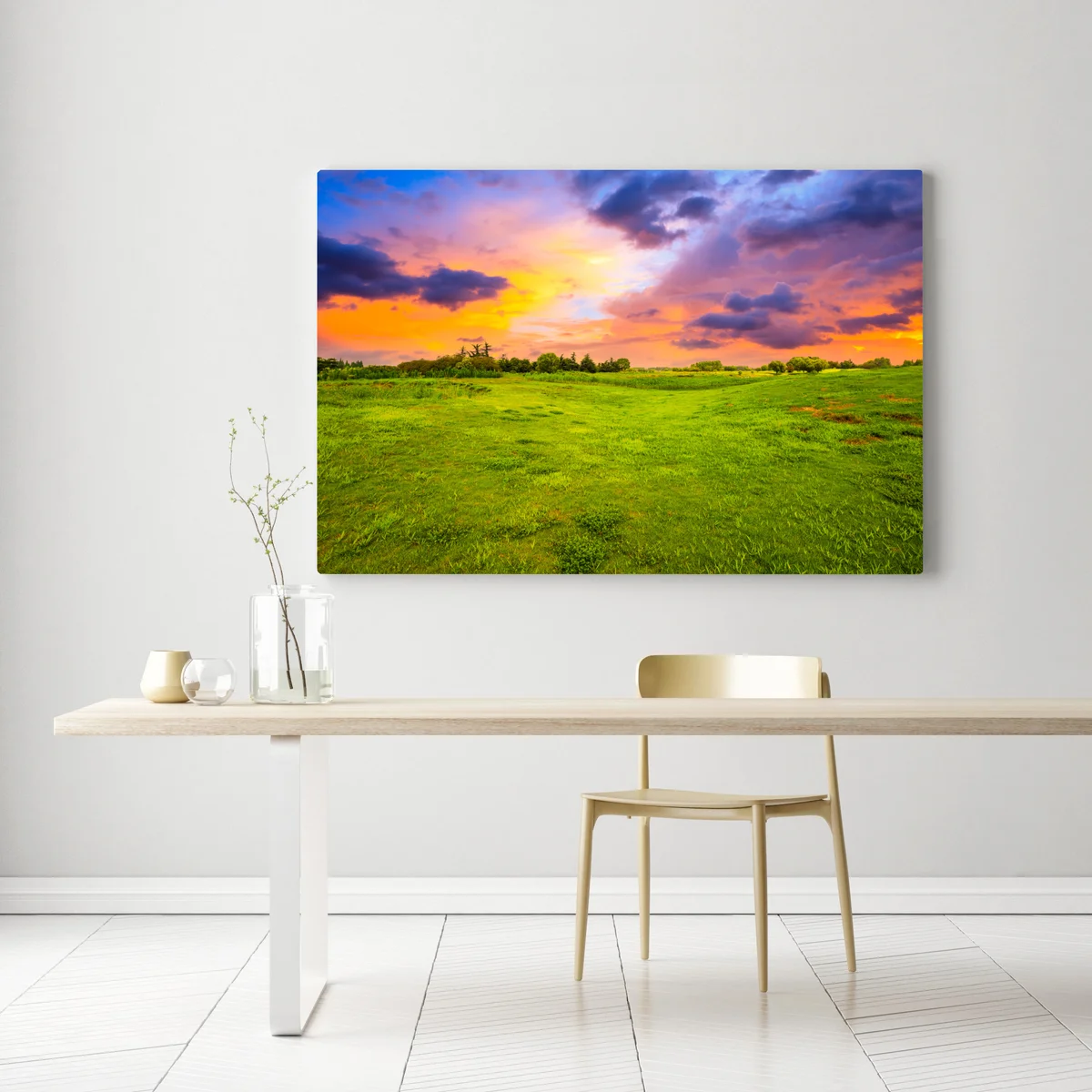 Leinwandbild sonnenuntergang über grüner wiese Leinwandbild sonnenuntergang über grüner wiese