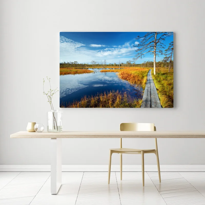 Leinwandbild herbststeg über ruhigem moor Leinwandbild herbststeg über ruhigem moor