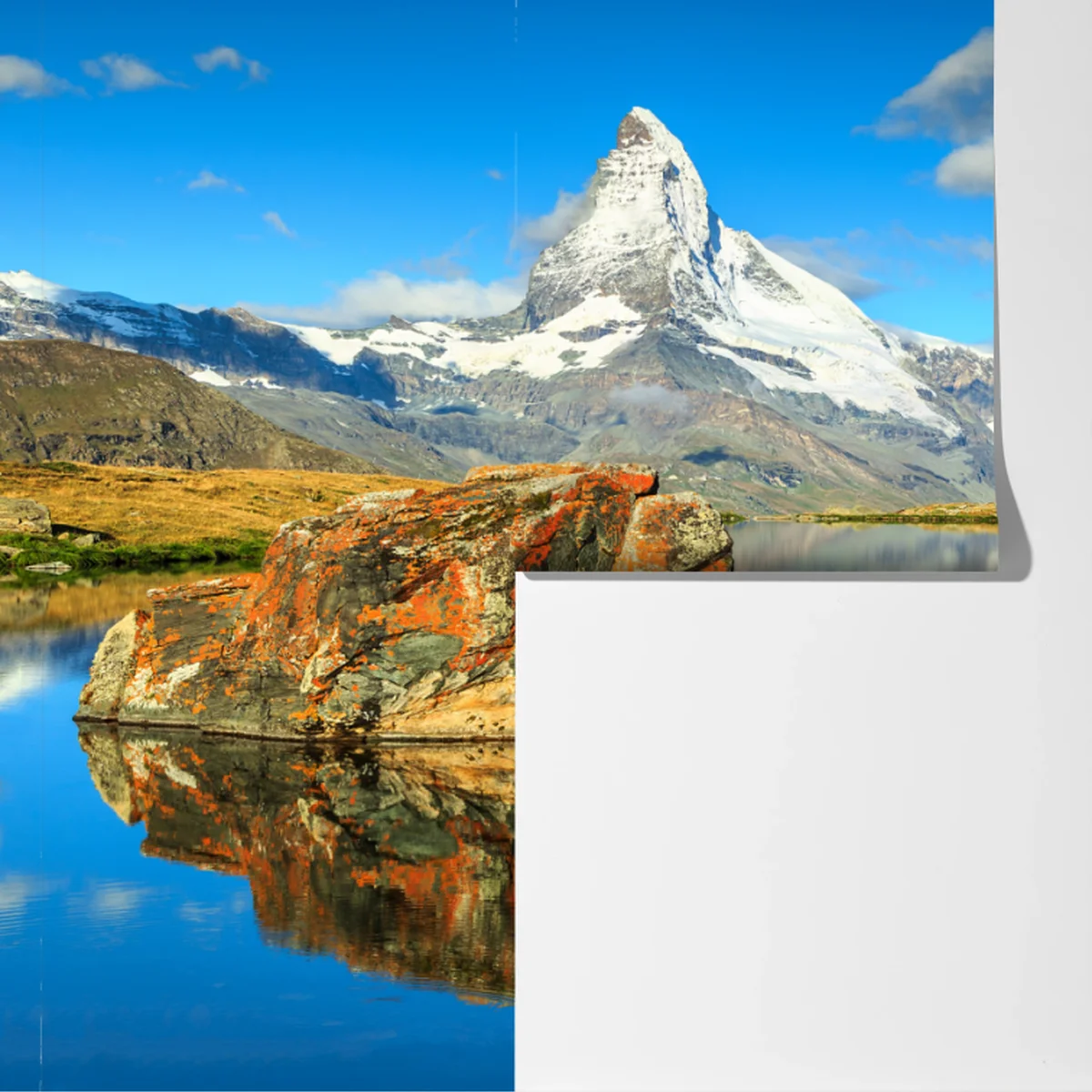 Fototapete spiegelung des Matterhorns über einem alpinen see Fototapete spiegelung des Matterhorns über einem alpinen see