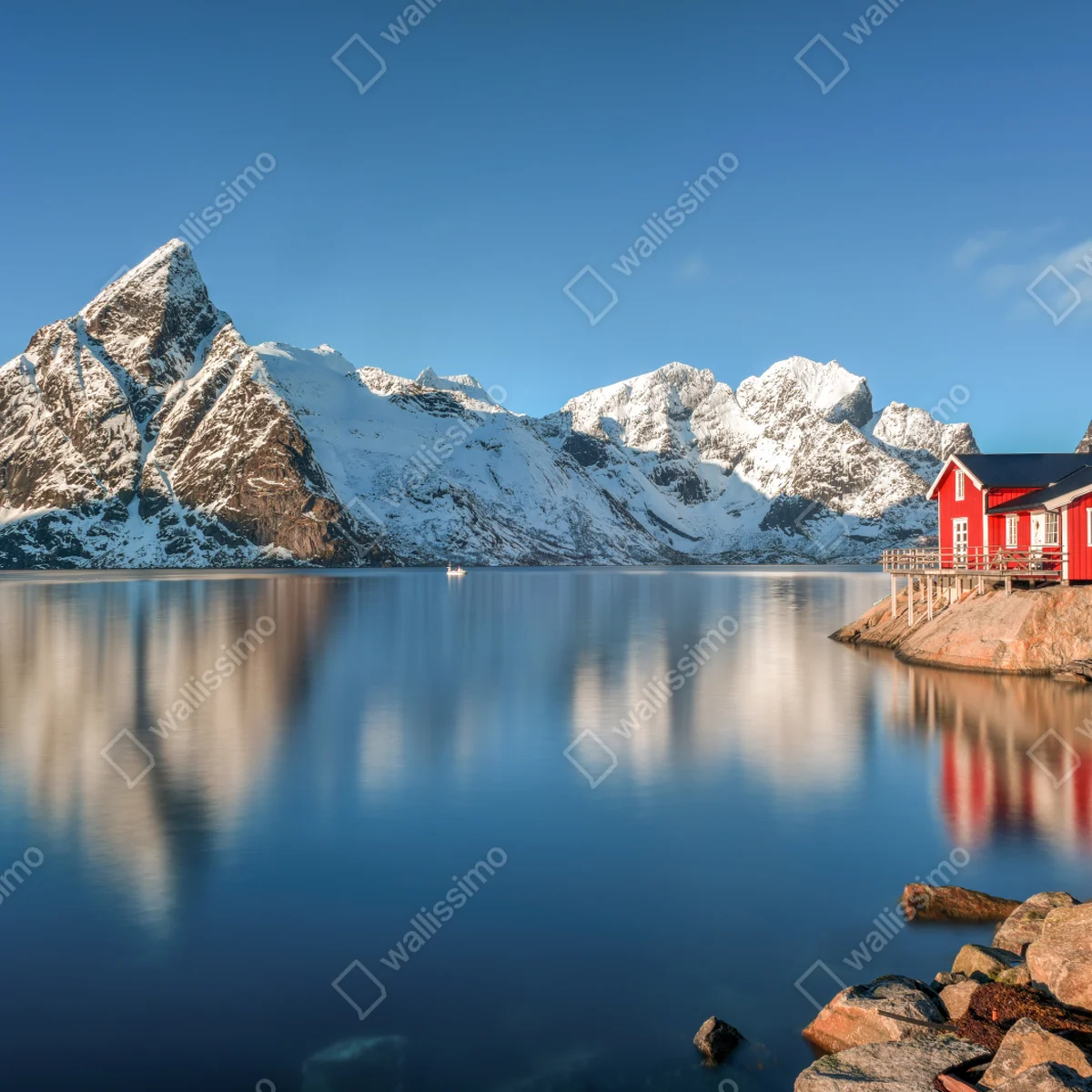 Repositionierbarer Aufkleber ruhiger winterlicher fjord in Reine, Lofoten Repositionierbarer Aufkleber ruhiger winterlicher fjord in Reine, Lofoten