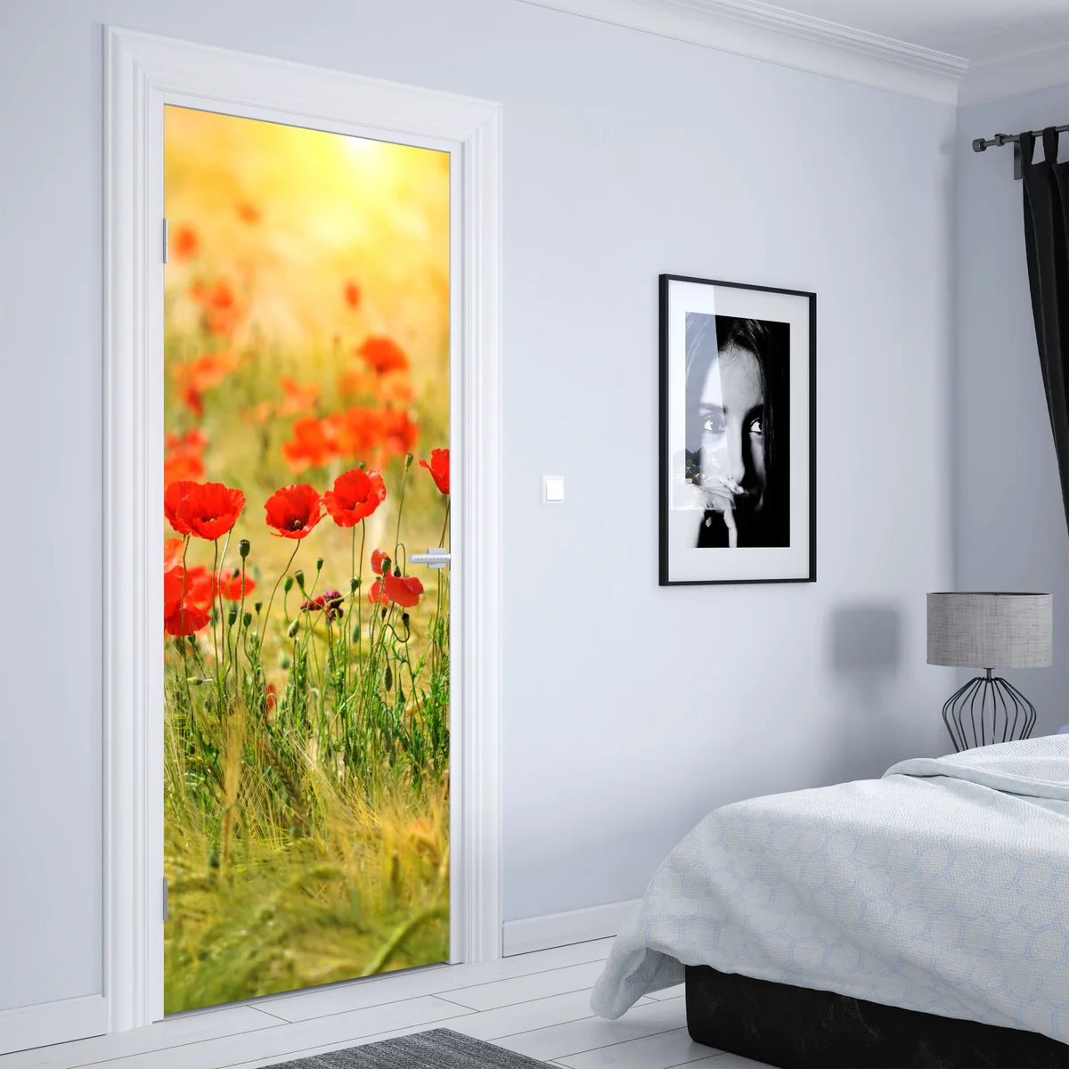 Türaufkleber rote mohnwiese im sonnenlicht Türaufkleber rote mohnwiese im sonnenlicht