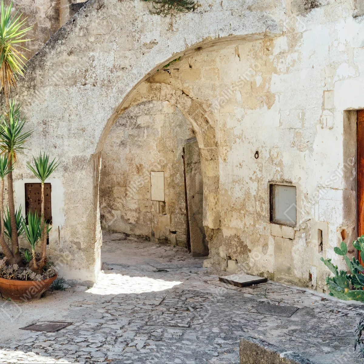 Fototapete mediterraner steinhof mit bogen Fototapete mediterraner steinhof mit bogen