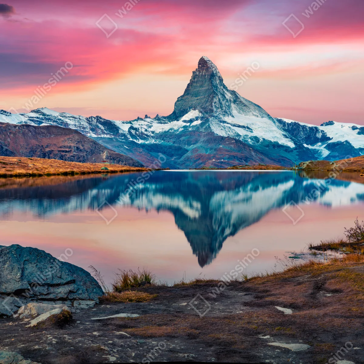Naklejka na laptopa majestatyczny Matterhorn odbity w Stellisee Naklejka na laptopa majestatyczny Matterhorn odbity w Stellisee