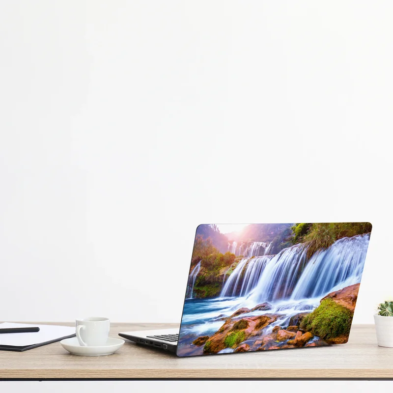 Naklejka na laptopa Jiulong wodospad w Luoping, Chiny