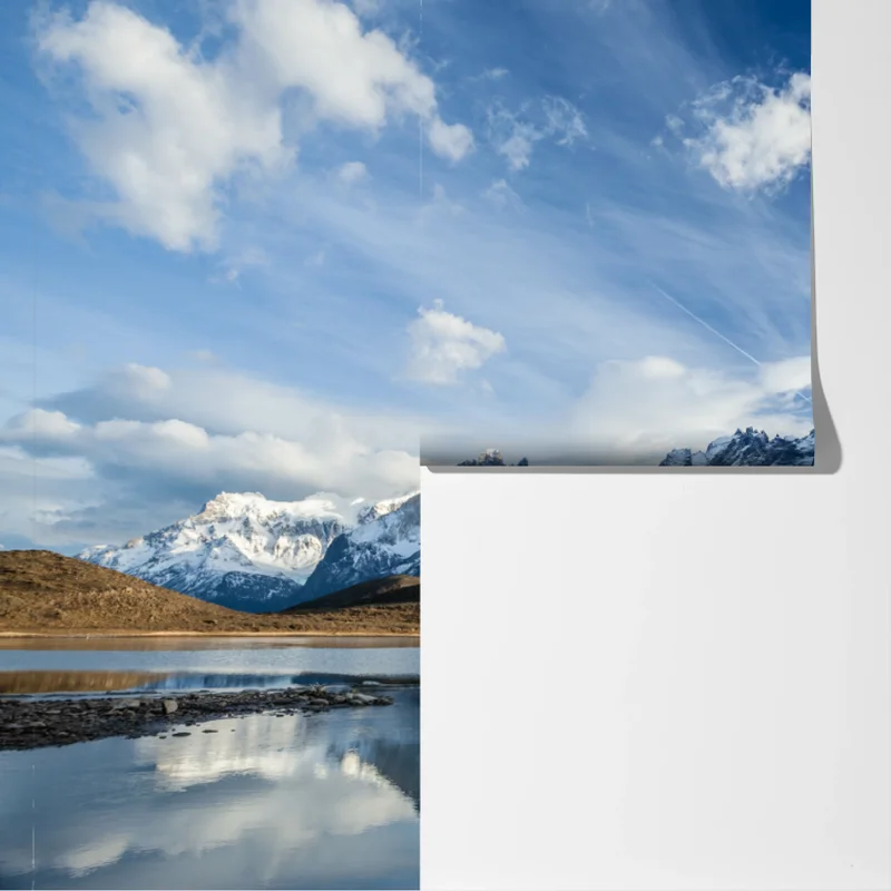 Fototapeta odbijające się góry nad spokojnym jeziorem Fototapeta odbijające się góry nad spokojnym jeziorem