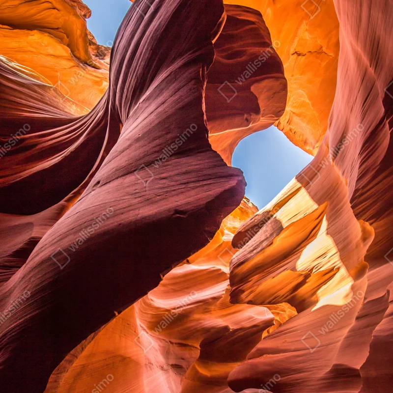 Repositionierbarer Aufkleber sonnenbeschienene schlucht mit sandsteinformationen Repositionierbarer Aufkleber sonnenbeschienene schlucht mit sandsteinformationen