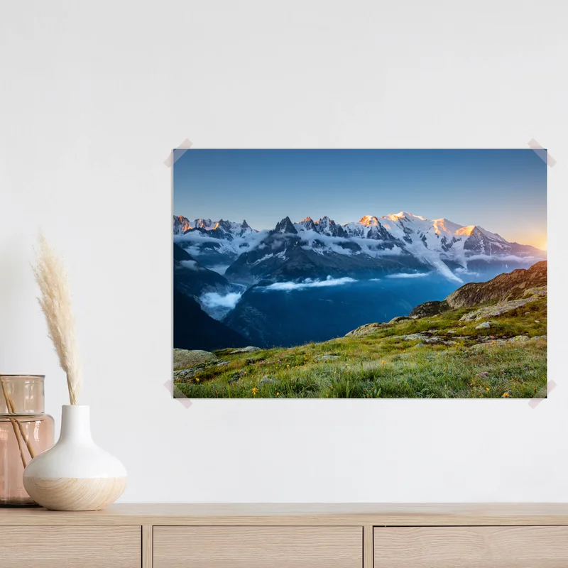 Poster Mont Blanc sonnenaufgang über dem gletscher • Poster bei Wallnifity® Poster Mont Blanc sonnenaufgang über dem gletscher • Poster bei Wallnifity®