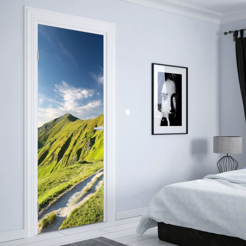 Türaufkleber sonnenbeschienener berggrat mit pfad