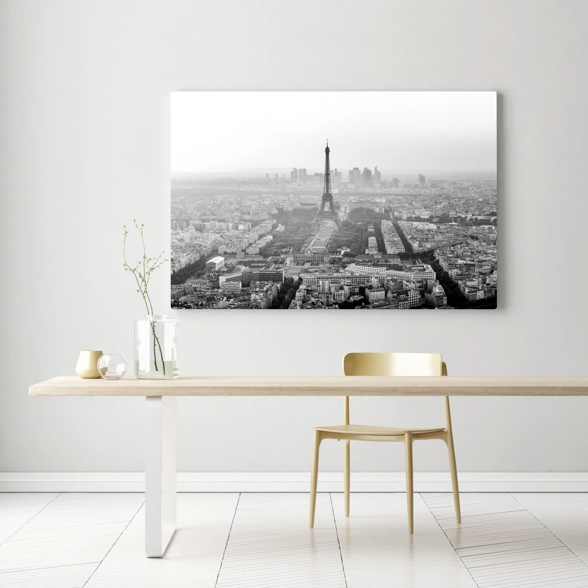 Leinwandbild elegante Eiffelturm luftaufnahme in graustufen Leinwandbild elegante Eiffelturm luftaufnahme in graustufen