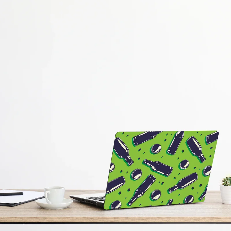 Laptop-Aufkleber grünes pop-art-muster mit bierflaschen und kronkorken