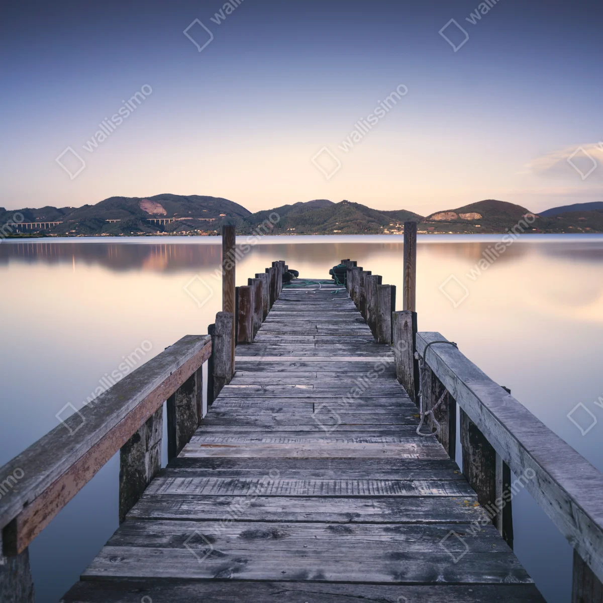 Repositionierbarer Aufkleber hölzerner steg bei Versilia Massaciuccoli, Toskana • Repositionierbare Aufkleber bei Wallnifity® Repositionierbarer Aufkleber hölzerner steg bei Versilia Massaciuccoli, Toskana • Repositionierbare Aufkleber bei Wallnifity®