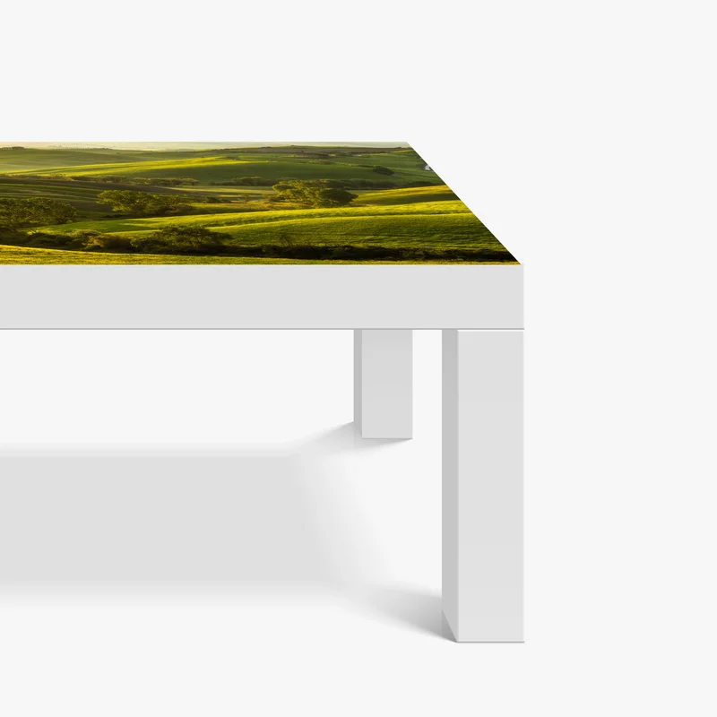 Tischaufkleber und Schreibtischaufkleber sonnenbeschienene grüne hügel