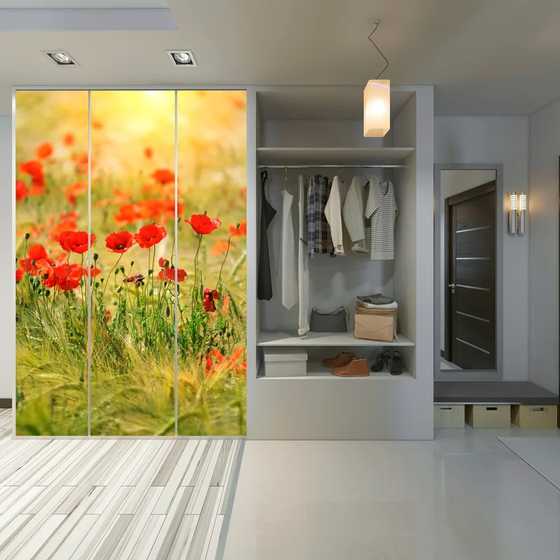 Schrankaufkleber rote mohnwiese im sonnenlicht