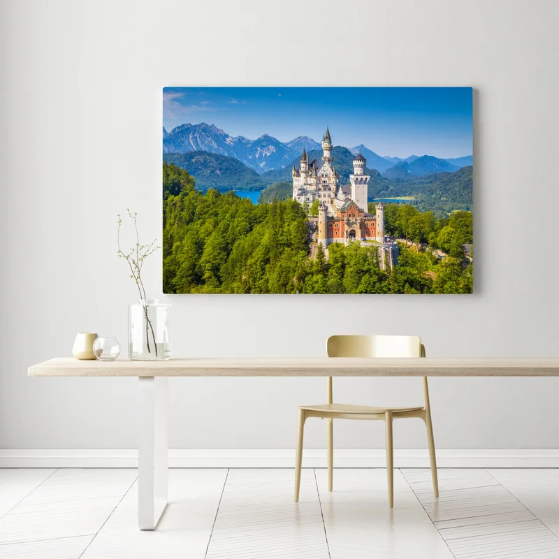 Leinwandbild schloss Neuschwanstein in alpiner landschaft Leinwandbild schloss Neuschwanstein in alpiner landschaft