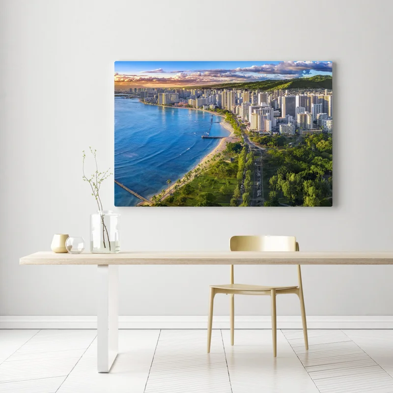 Leinwandbild skyline einer küstenstadt bei sonnenuntergang Leinwandbild skyline einer küstenstadt bei sonnenuntergang