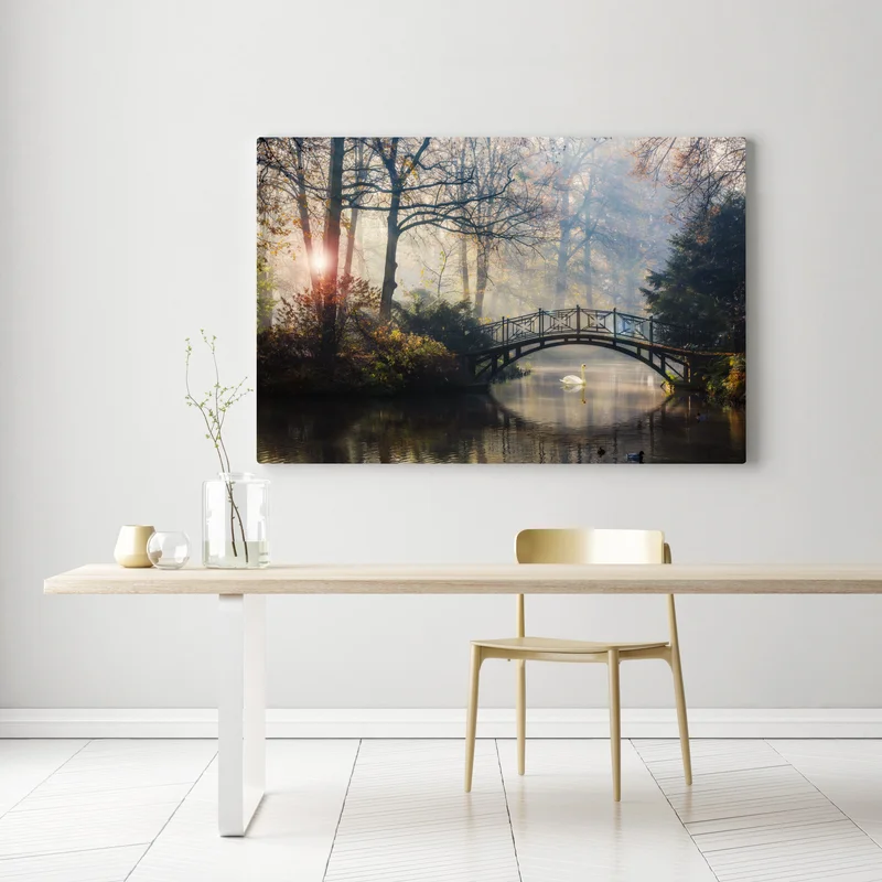 Leinwandbild neblige herbstbrücke mit schwan Leinwandbild neblige herbstbrücke mit schwan