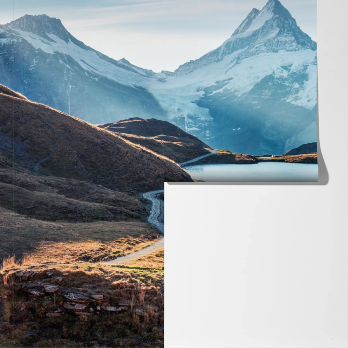 Fototapete sonnenaufgang über Bachalpsee, Schweizer Alpen Fototapete sonnenaufgang über Bachalpsee, Schweizer Alpen