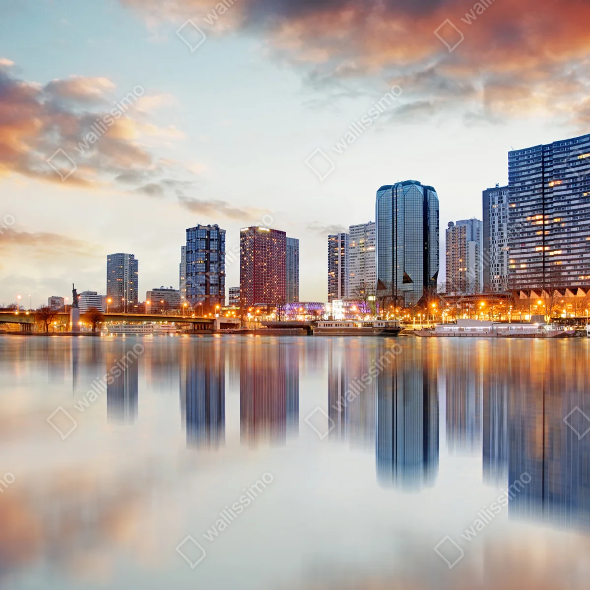 Leinwandbild Paris skyline bei sonnenuntergang mit Eiffelturm Leinwandbild Paris skyline bei sonnenuntergang mit Eiffelturm
