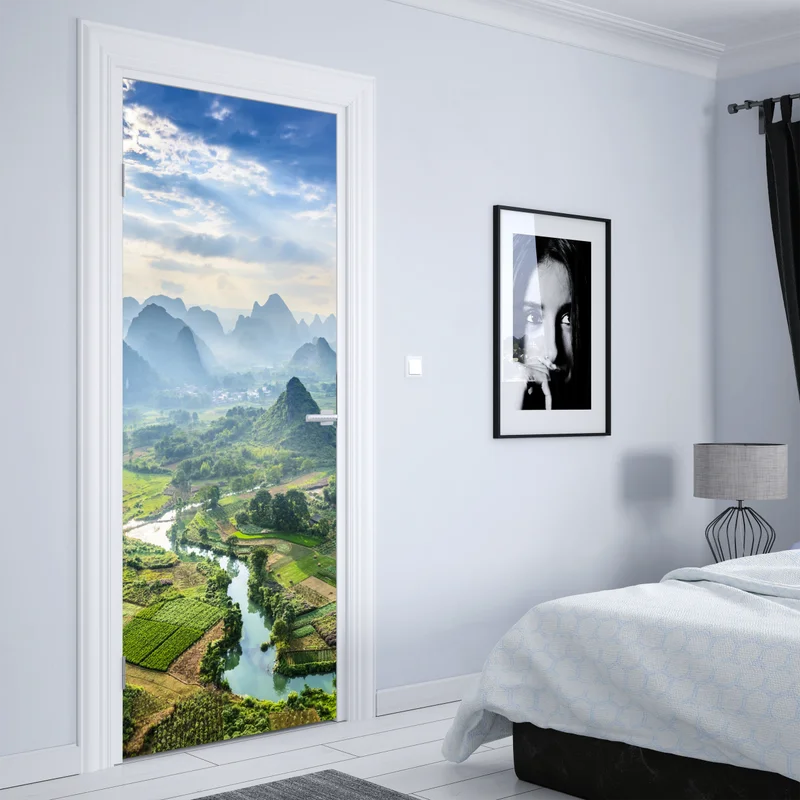 Türaufkleber nebliges karsttal bei sonnenaufgang