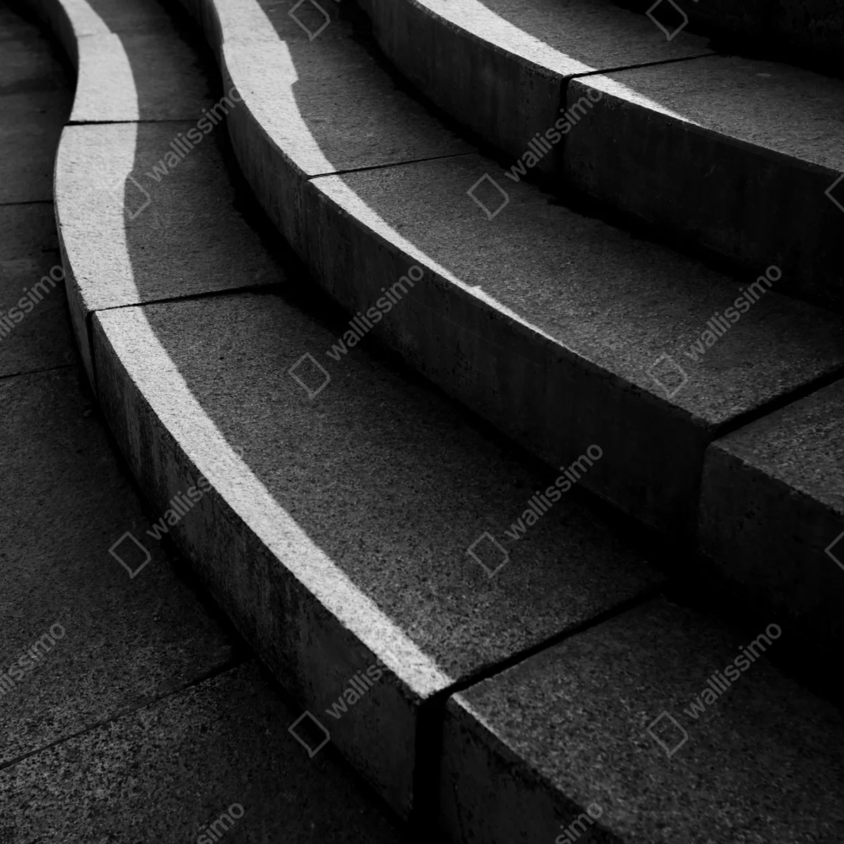Fototapete geschwungene betontreppe im schatten Fototapete geschwungene betontreppe im schatten