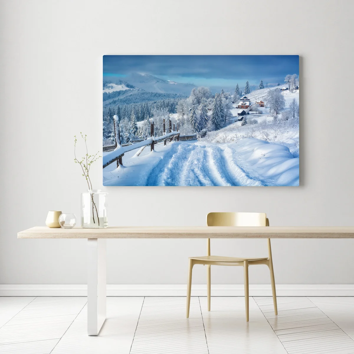 Leinwandbild winterweg zum alpendorf Leinwandbild winterweg zum alpendorf