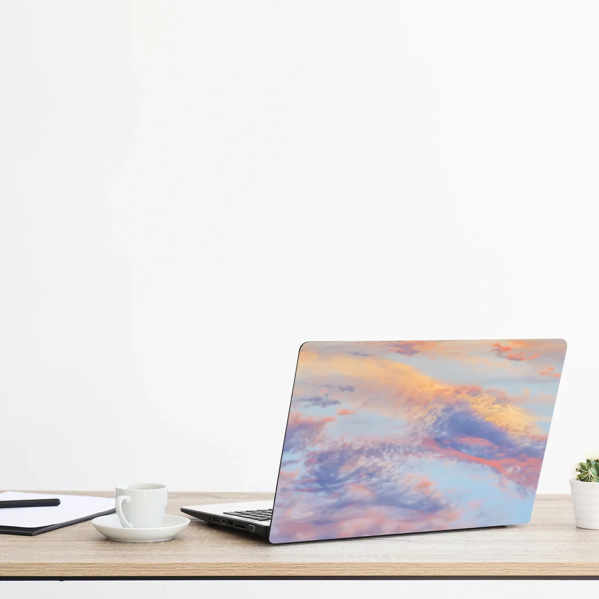 Laptop-Aufkleber sanfter pastellhimmel bei sonnenaufgang Laptop-Aufkleber sanfter pastellhimmel bei sonnenaufgang