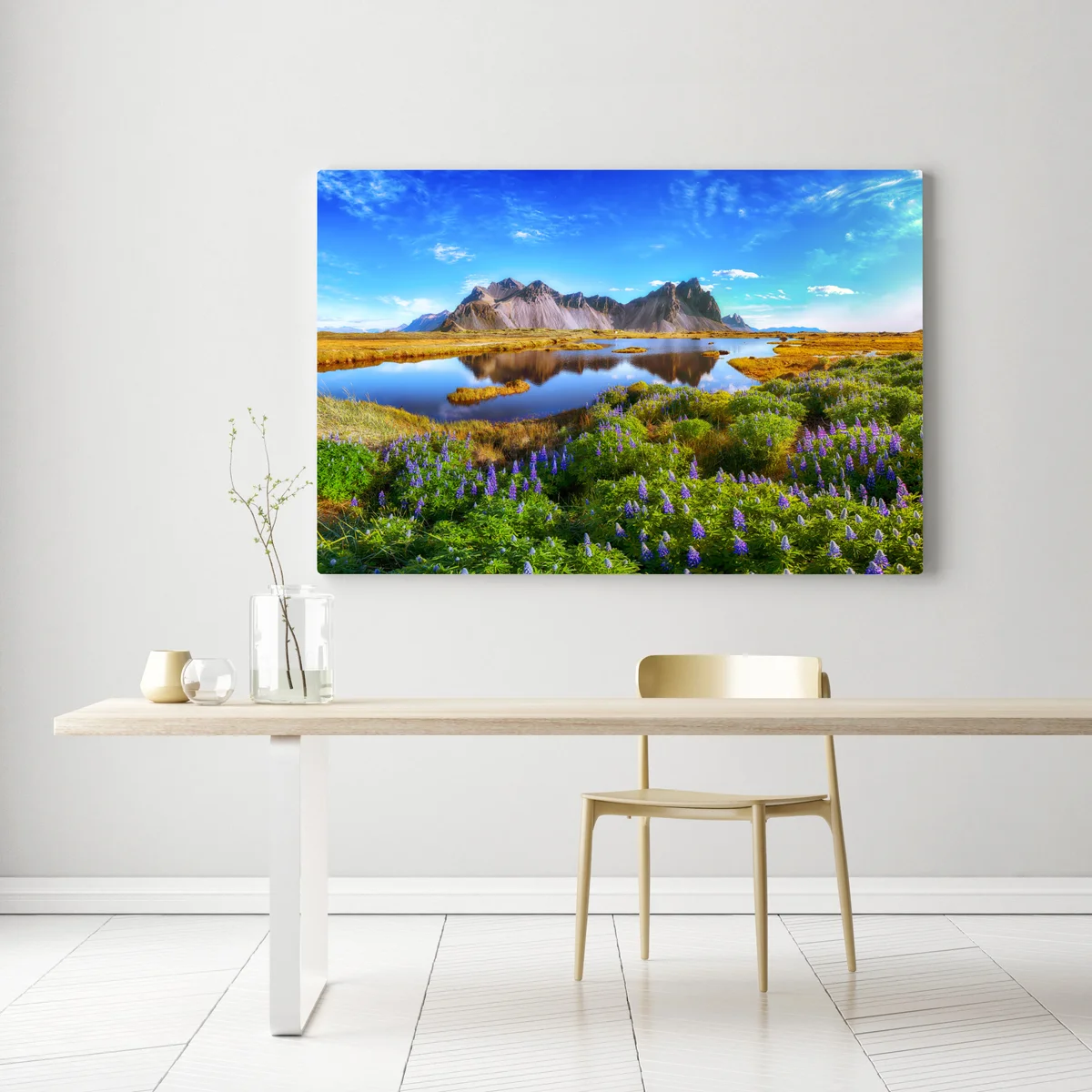 Leinwandbild lupinenwiese am Vestrahorn, Island Leinwandbild lupinenwiese am Vestrahorn, Island