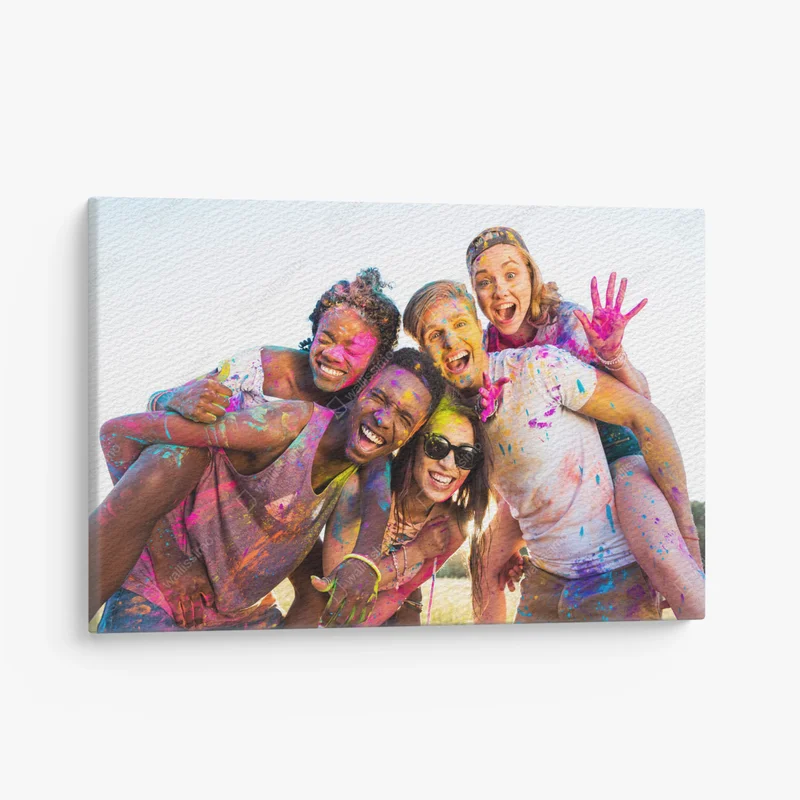 Leinwandbild Glückliche Freunde beim Fest der Farben • Leinwandbilder bei Wallnifity® Leinwandbild Glückliche Freunde beim Fest der Farben • Leinwandbilder bei Wallnifity®