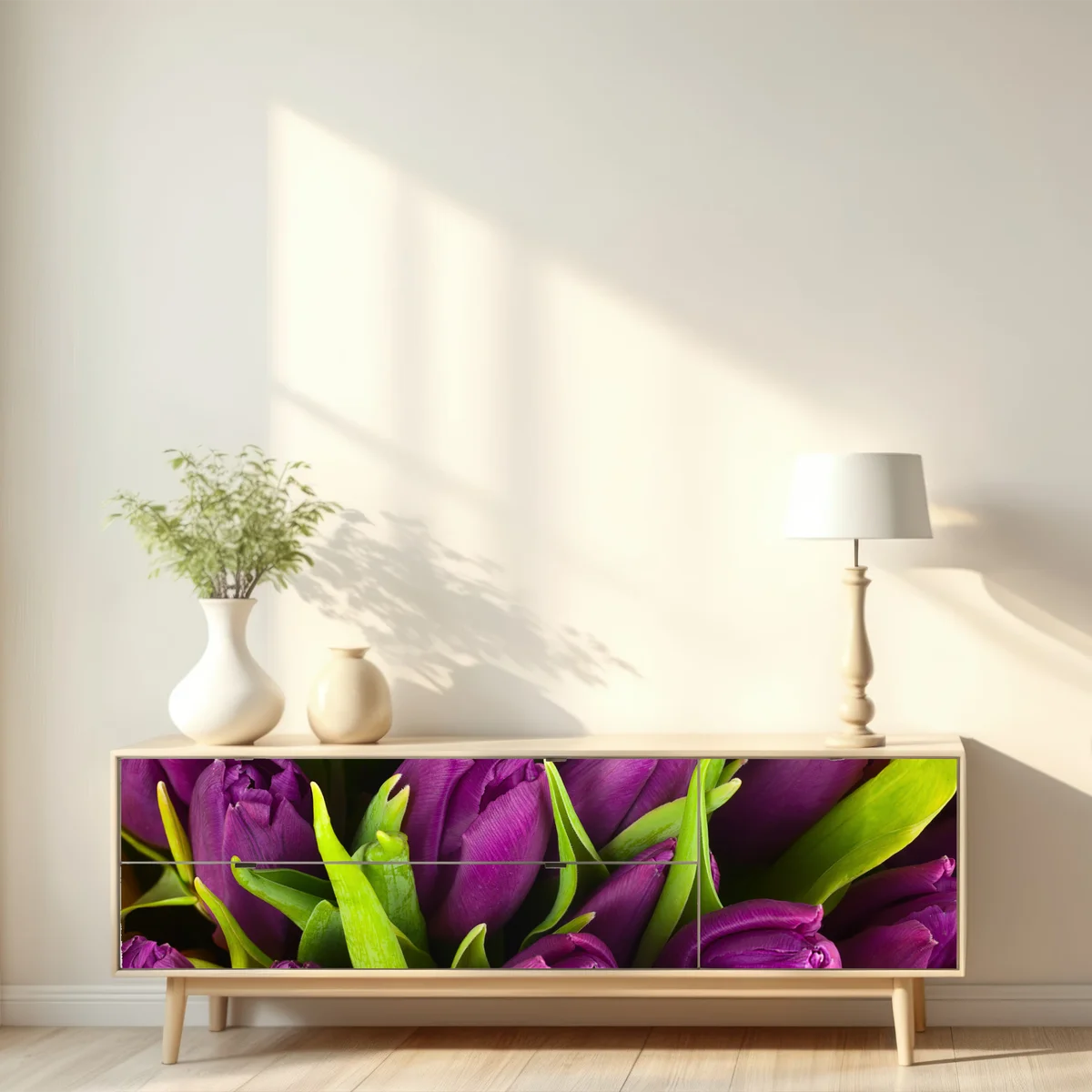 Repositionierbarer Aufkleber lila tulpen im bukett Repositionierbarer Aufkleber lila tulpen im bukett