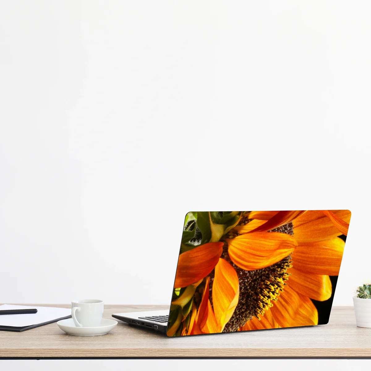 Laptop-Aufkleber leuchtende orange sonnenblume nahaufnahme Laptop-Aufkleber leuchtende orange sonnenblume nahaufnahme