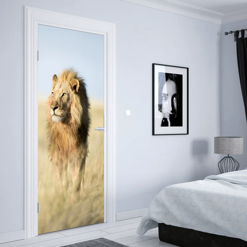 Türaufkleber majestätischer löwe in der steppe