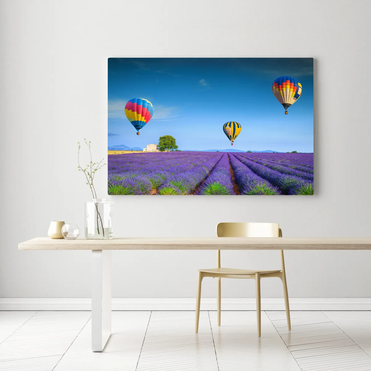 Leinwandbild lavendelfelder bei Valensole mit luftballons Leinwandbild lavendelfelder bei Valensole mit luftballons