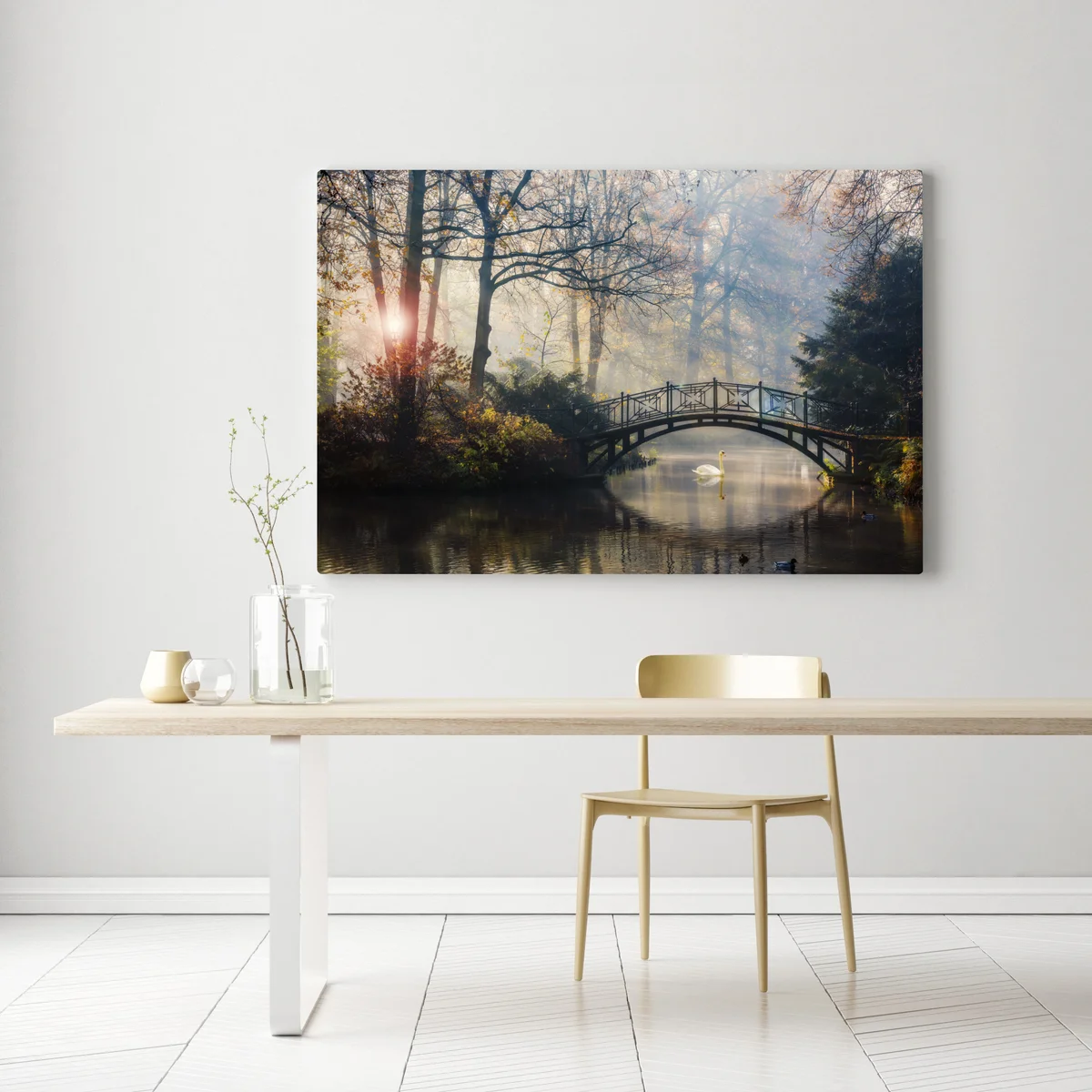 Leinwandbild neblige herbstbrücke mit schwan Leinwandbild neblige herbstbrücke mit schwan