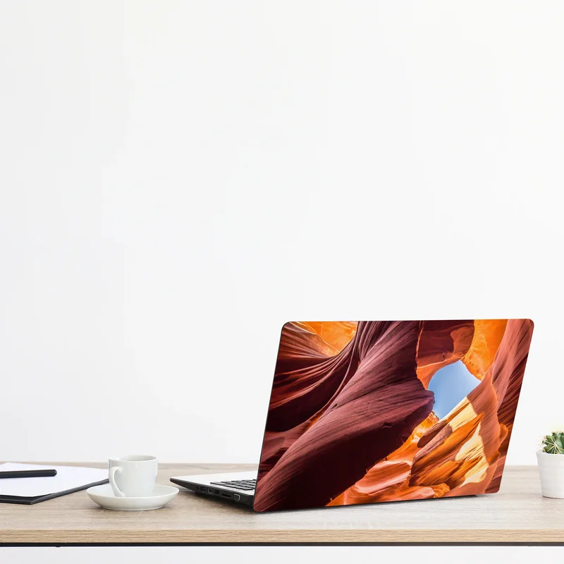 Laptop-Aufkleber sonnenbeschienene schlucht mit sandsteinformationen Laptop-Aufkleber sonnenbeschienene schlucht mit sandsteinformationen