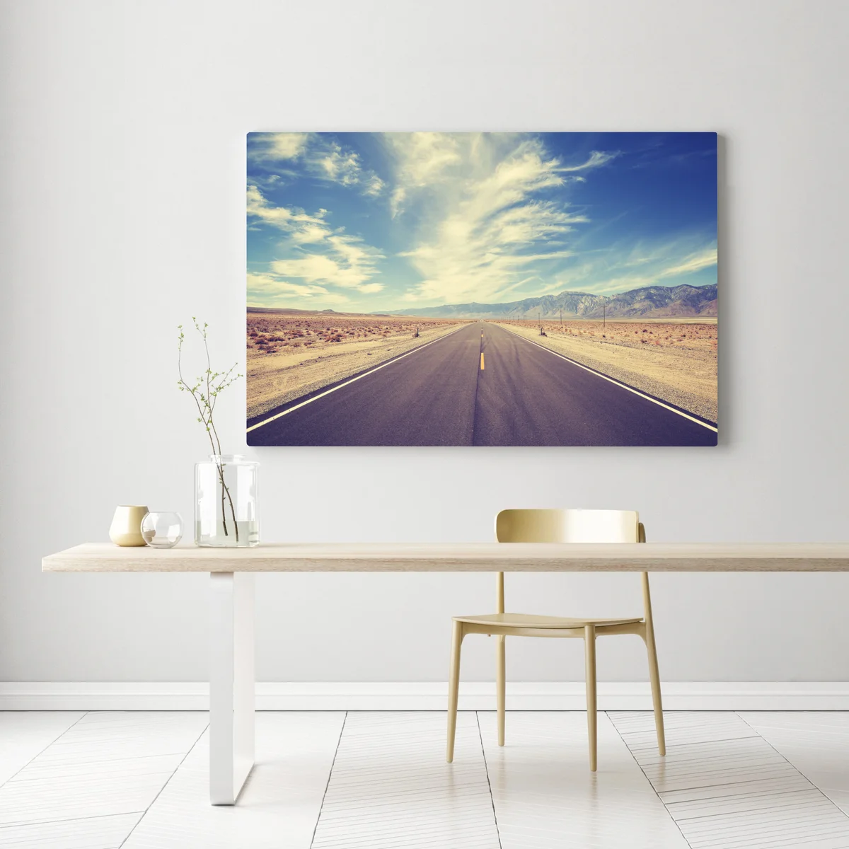 Leinwandbild vintage landstraße unter weitem himmel Leinwandbild vintage landstraße unter weitem himmel