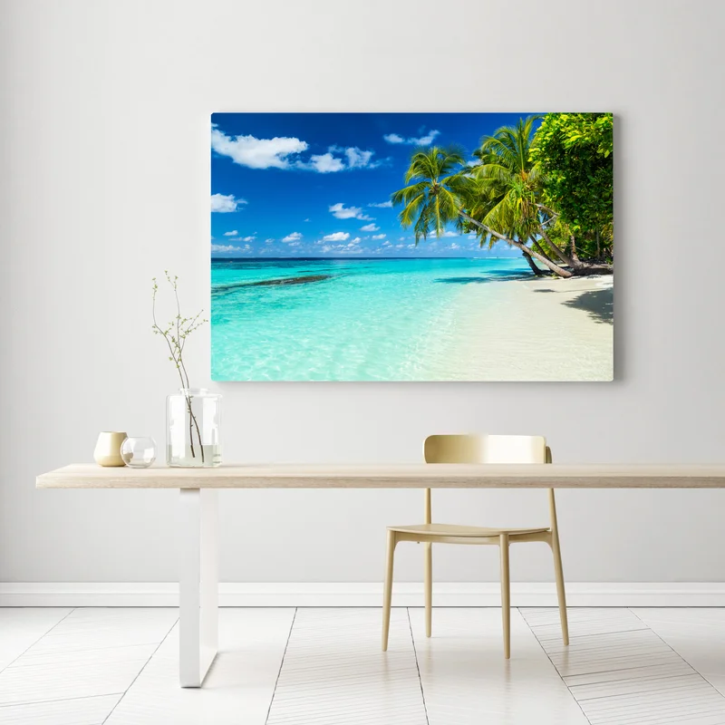 Leinwandbild tropischer türkisstrand mit geneigten palmen Leinwandbild tropischer türkisstrand mit geneigten palmen