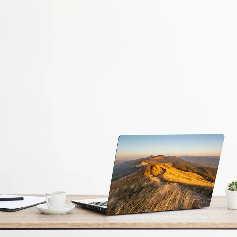 Laptop-Aufkleber goldener bergkamm im sonnenuntergang Laptop-Aufkleber goldener bergkamm im sonnenuntergang