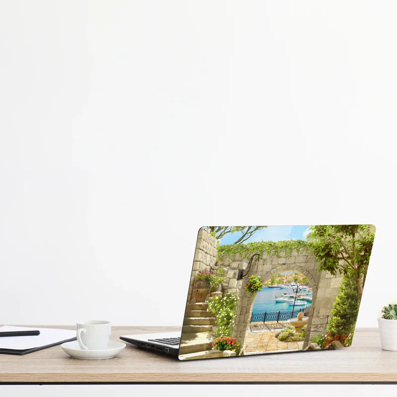 Laptop-Aufkleber mediterraner blick durch eine arkade