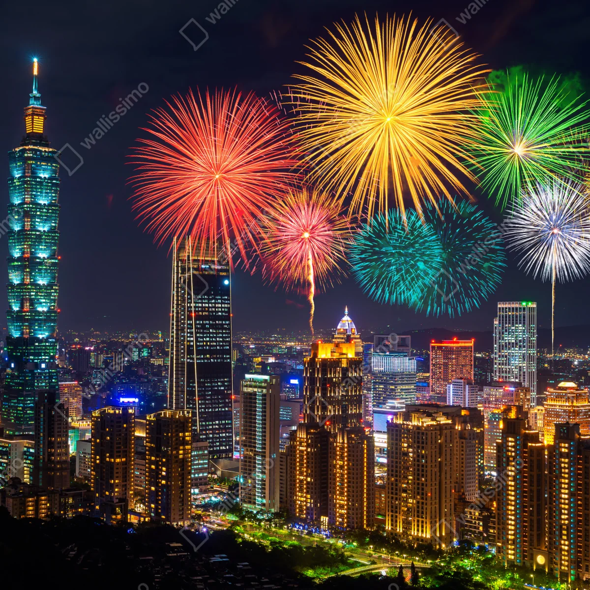 Repositionierbarer Aufkleber Taipeh feuerwerk über der stadtsilhouette Repositionierbarer Aufkleber Taipeh feuerwerk über der stadtsilhouette