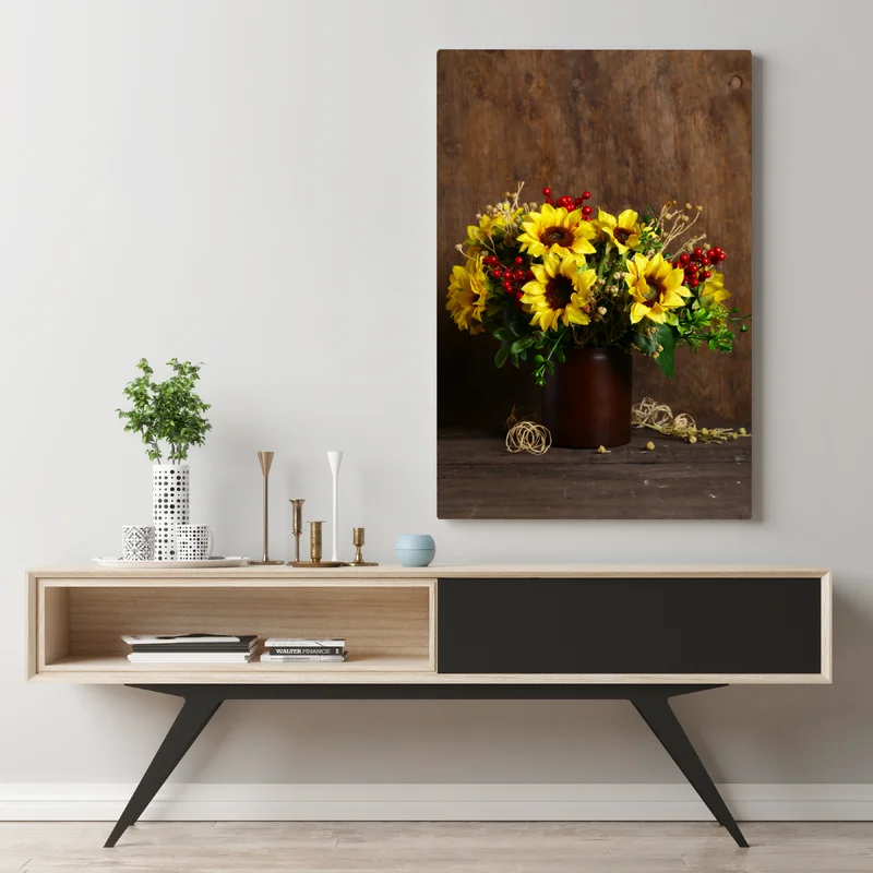 Leinwandbild herbstlicher sonnenblumenstrauß vor holzhintergrund Leinwandbild herbstlicher sonnenblumenstrauß vor holzhintergrund